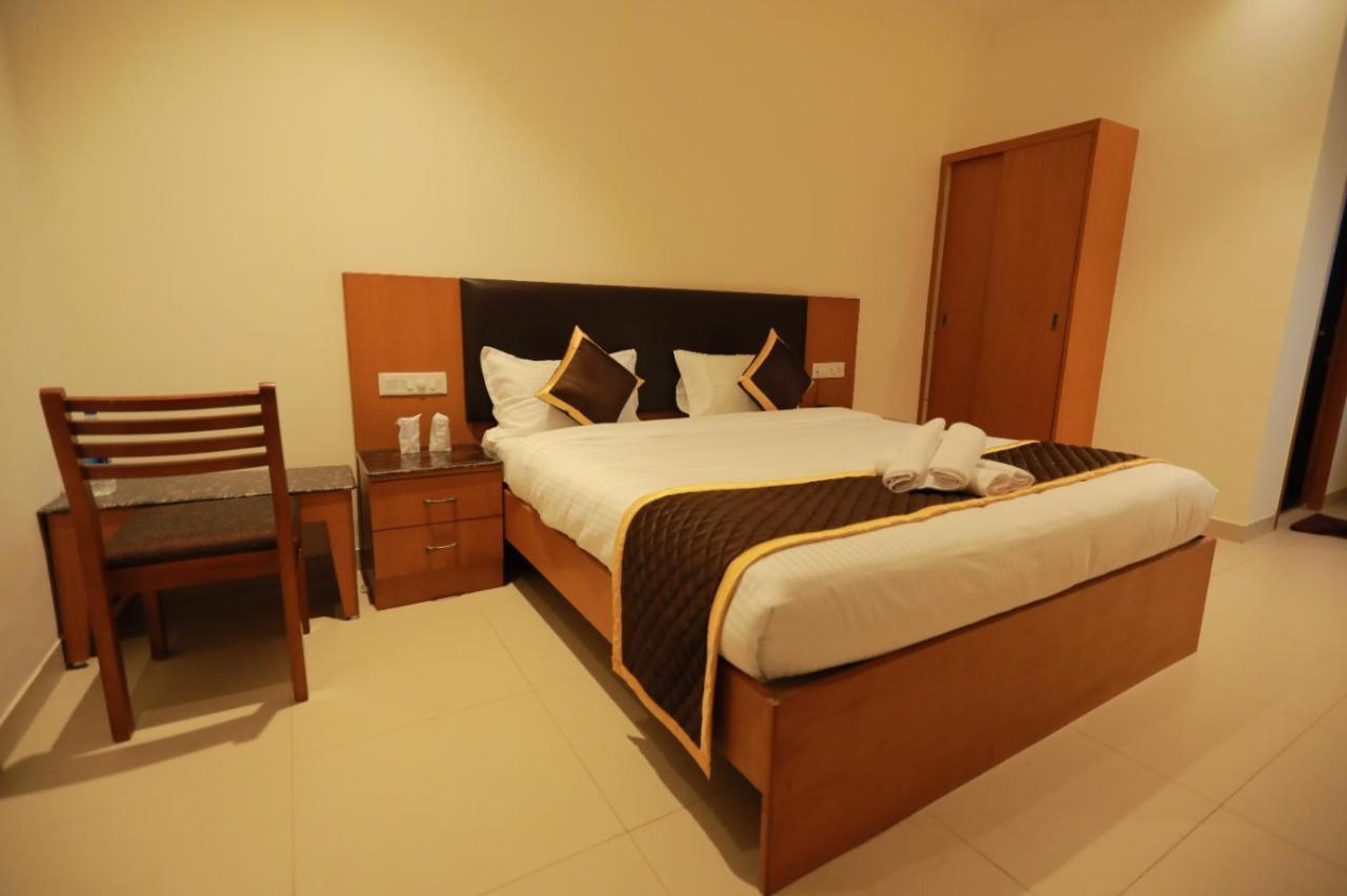 Hotel Ashok Palace Karur  Ngoại thất bức ảnh